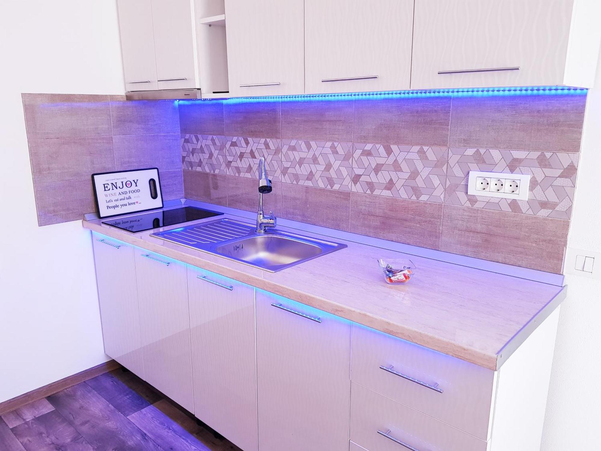 Nice & Cozy Apartments Timisoara Phòng bức ảnh